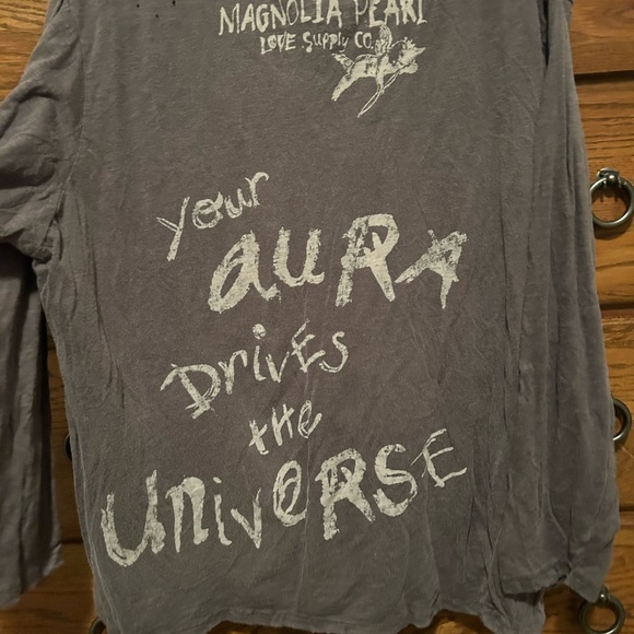 Magnolia Pearl Charcoal Graphic Tee - Picture 4 of 8